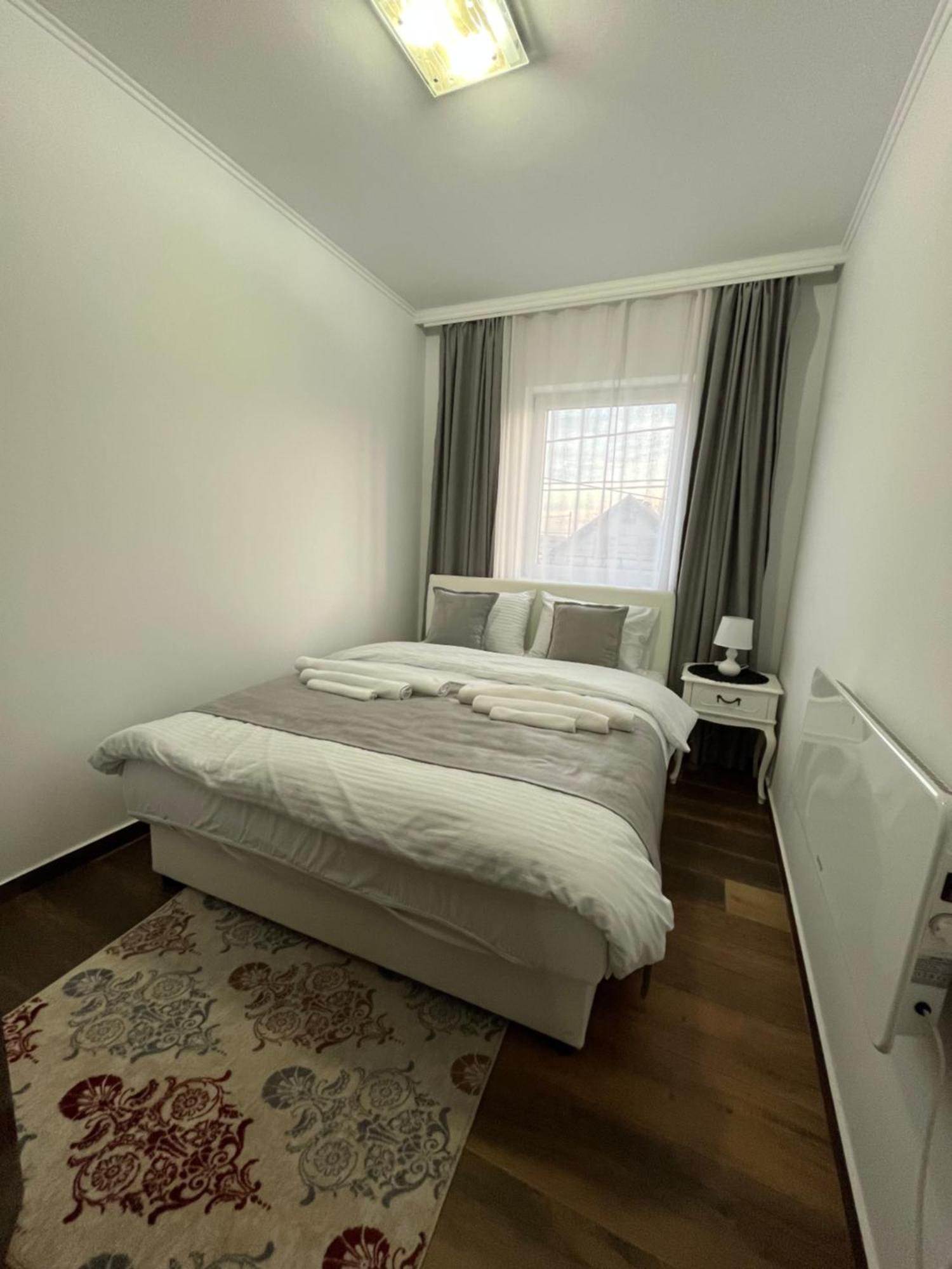 Airport Sky Apartments Lux 贝尔格莱德 外观 照片
