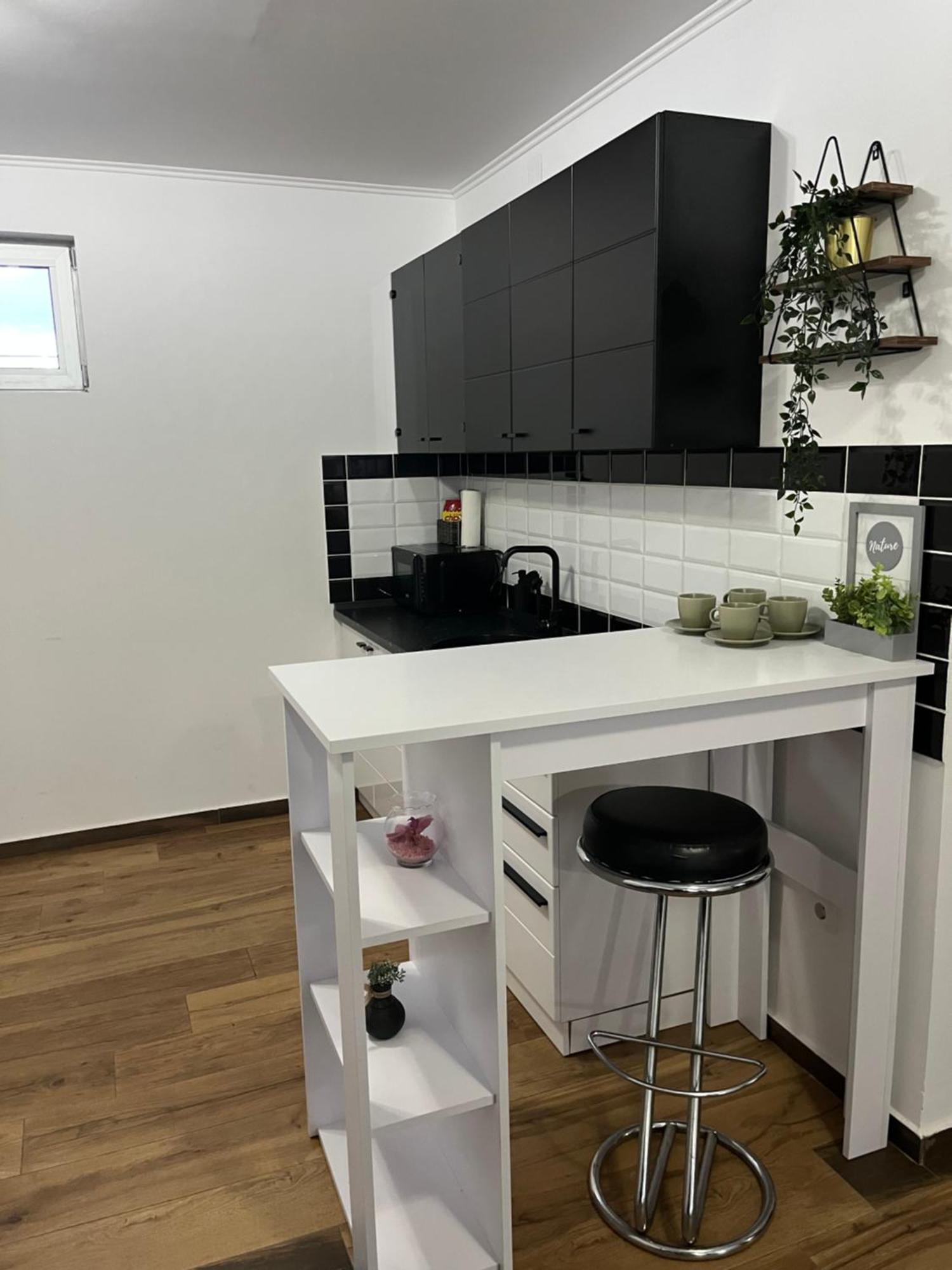 Airport Sky Apartments Lux 贝尔格莱德 外观 照片
